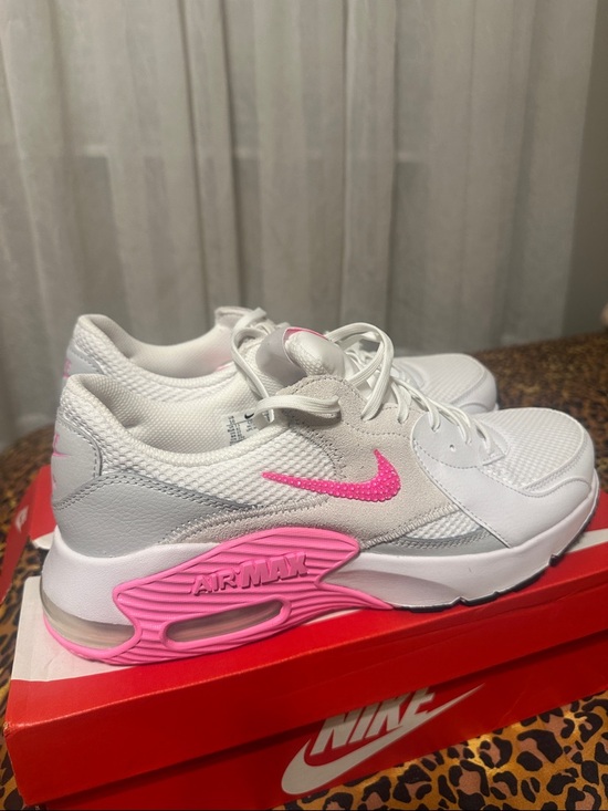 Nike Shoes - Nike Women’s Air Max White with Pink Bedazzled Accents Sneakers